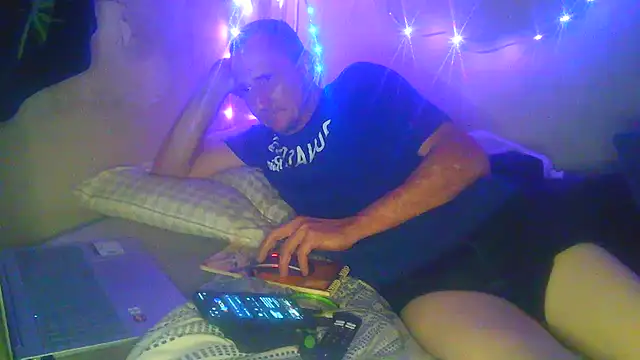 George48 online show from December 2025 05:37:01 AM