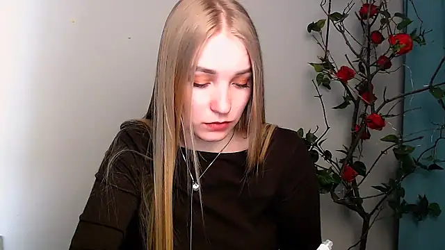 Queen ofLove online show from March 2026 12:50:02 PM