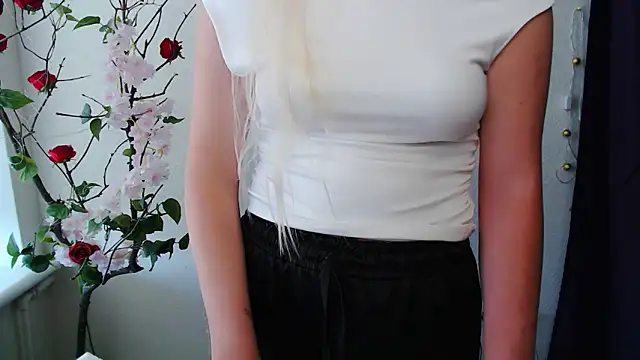 Queen ofLove online show from June 2026 07:55:01 AM