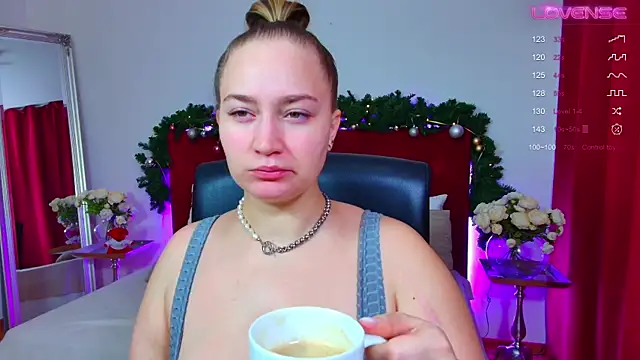 VirginiaWilliam online show from December 2024 07:17:02 AM