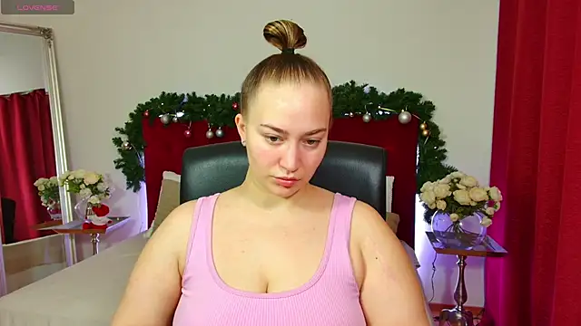VirginiaWilliam online show from December 2024 07:21:01 AM