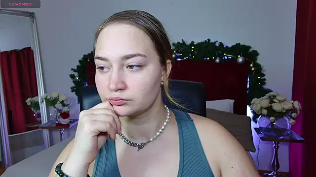 VirginiaWilliam online show from December 2024 07:42:01 AM