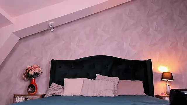 BaileyHays online show from December 2024 06:43:01 AM