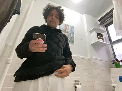 Snapshot of TacosSenpai chatting on March 2025 09:04:02 PM TacosSenpai online show from March 2025 09:04:02 PM