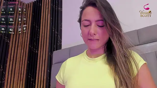 vivianne scott online show from April 2026 12:16:02 PM