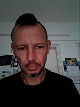 Snapshot of Vasember11@xh chatting on June 2026 06:18:02 PM Vasember11xh online show from June 2026 06:18:02 PM