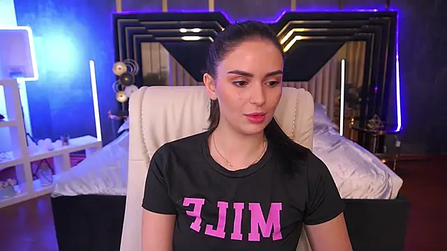 MilashaLovely online show from October 2025 06:05:01 AM