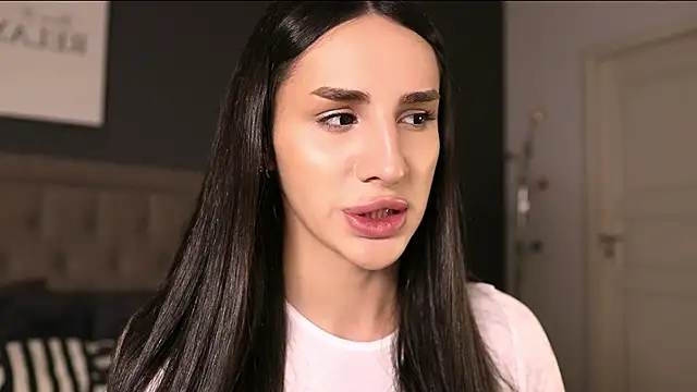 Kim Oberlin  online show from October 2025 04:07:02 PM