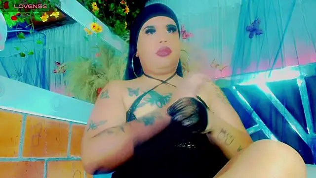 nauthyvalentina online show from June 2026 10:01:02 PM