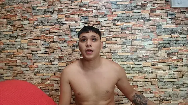 couple lovelyds online show from November 2025 08:51:01 PM