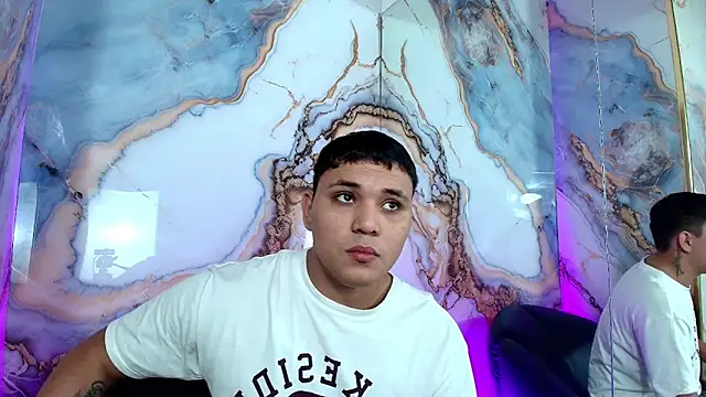 couple lovelyds online show from February 2026 08:46:02 PM