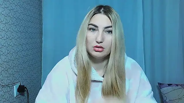 Snapshot of JaneLaJewel chatting on September 2025 03:38:01 PM JaneLaJewel online show from September 2025 03:38:01 PM