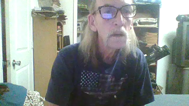 Snapshot of friendlychat1 chatting on October 2025 02:42:01 AM friendlychat1 online show from October 2025 02:42:01 AM