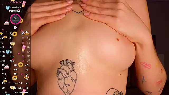 Sweet Evva online show from November 2025 07:24:01 PM