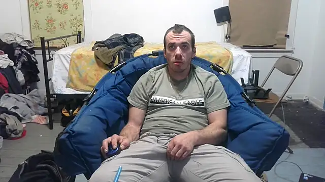 ScubaStevex online show from February 2025 06:48:01 AM