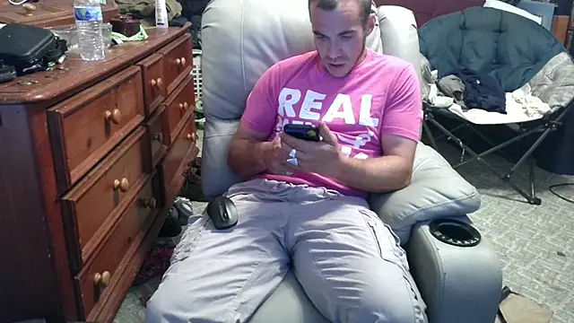 ScubaStevex online show from September 2025 02:39:02 AM