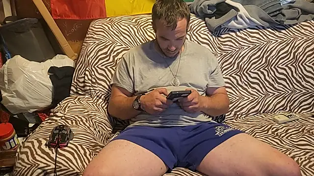 ScubaStevex online show from June 2026 11:49:01 PM