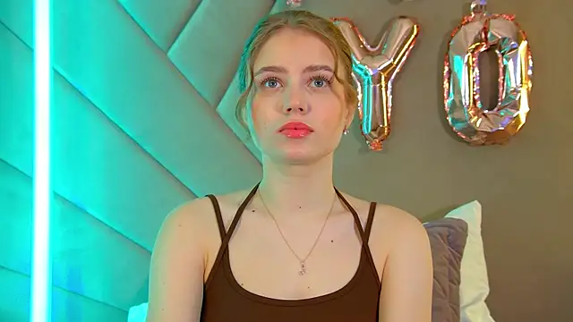 SelinSwarovski online show from February 2026 05:11:02 PM