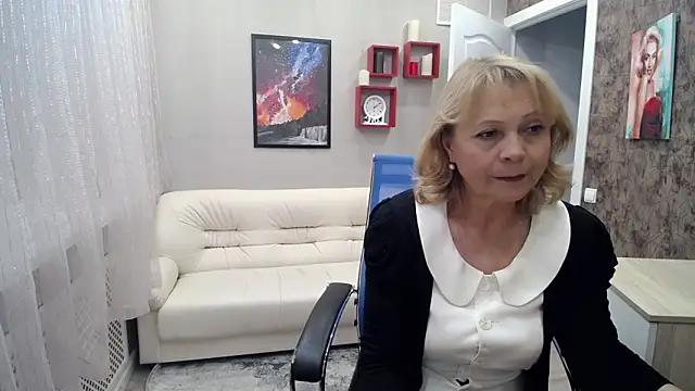 Snapshot of Milla_Cutie18 chatting on January 2025 08:47:01 AM Milla Cutie18 online show from January 2025 08:47:01 AM