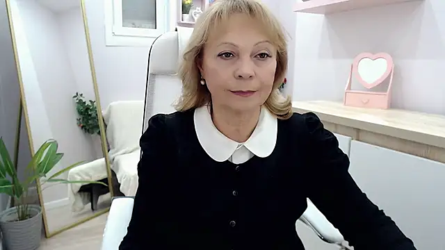 Snapshot of Milla_Cutie18 chatting on March 2025 05:42:02 AM Milla Cutie18 online show from March 2025 05:42:02 AM