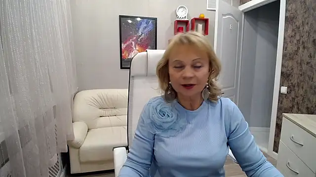 Snapshot of Milla_Cutie18 chatting on October 2025 09:19:02 AM Milla Cutie18 online show from October 2025 09:19:02 AM