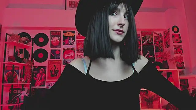 LuxRayi online show from March 2025 05:50:01 PM