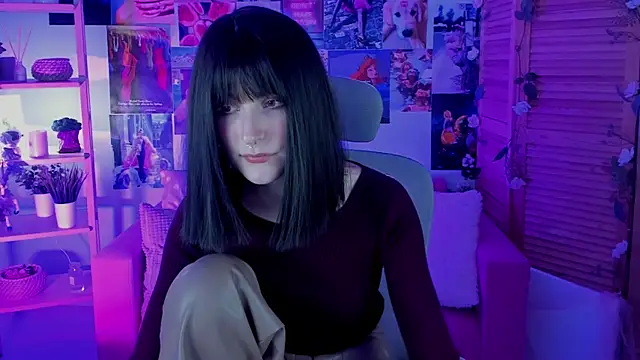 LuxRayi online show from March 2025 08:59:01 PM