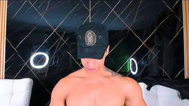 Owen Muzcle online show from January 2026 07:15:01 PM