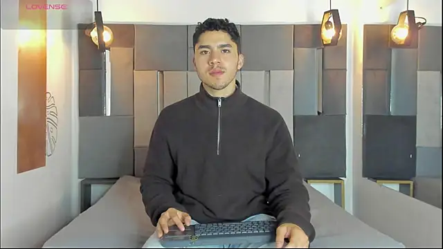 LiamNovak online show from January 2026 11:25:02 AM