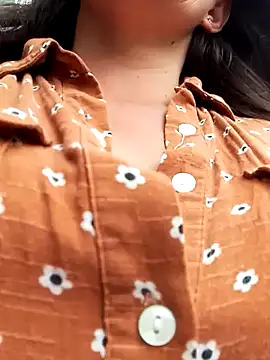 celeste-30  online show from March 2025 06:01:02 PM