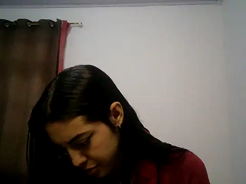 isabella048 online show from September 2025 05:45:01 PM