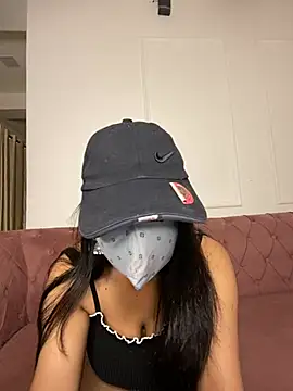 Emmy kapoor online show from January 2025 12:22:02 AM