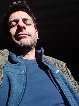 MrTamburine22 online show from February 2026 12:30:01 PM