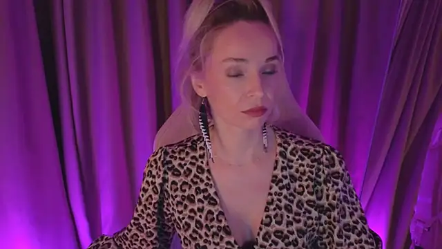 bubbling crush online show from February 2025 05:48:02 PM