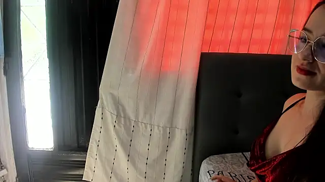 angela nix online show from November 2025 03:14:02 PM