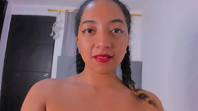 NAHOMI MILLER online show from February 2025 11:37:02 PM