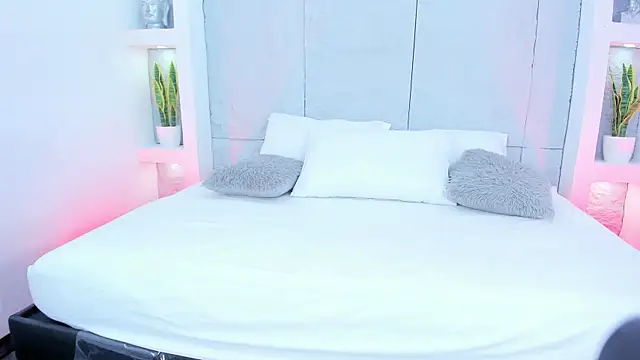 MelodyRey  online show from December 2025 10:41:02 PM