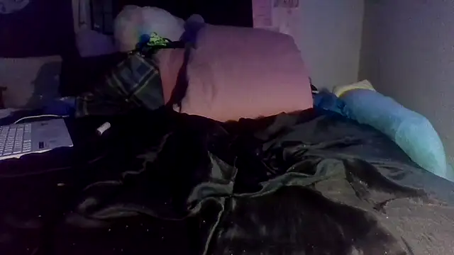 Snapshot of ATwinkie chatting on March 2025 06:30:01 AM ATwinkie online show from March 2025 06:30:01 AM