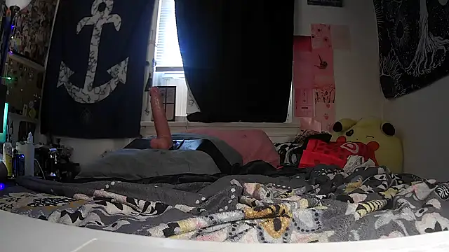 Snapshot of ATwinkie chatting on September 2025 03:44:02 PM ATwinkie online show from September 2025 03:44:02 PM