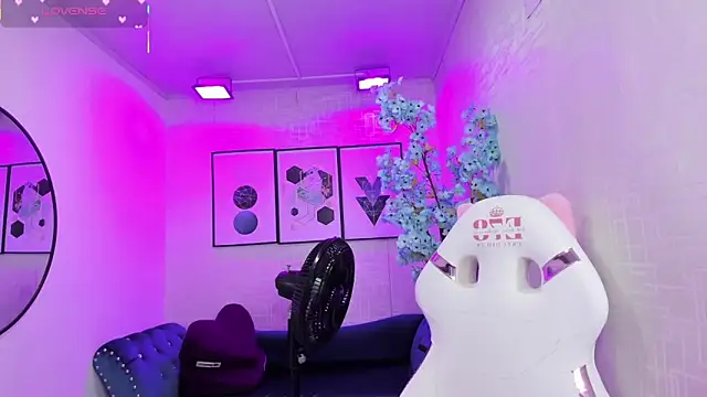 Theia moon online show from February 2026 12:35:02 PM