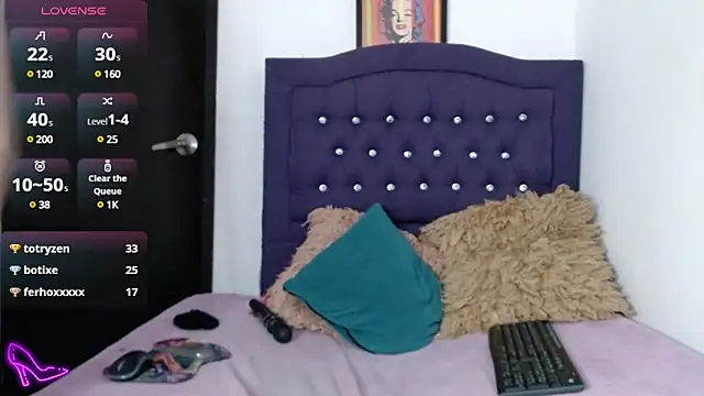 Snapshot of MARYQUANT chatting on February 2025 06:45:02 AM MARYQUANT online show from February 2025 06:45:02 AM