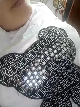 Snapshot of MARYQUANT chatting on March 2025 01:20:02 AM MARYQUANT online show from March 2025 01:20:02 AM