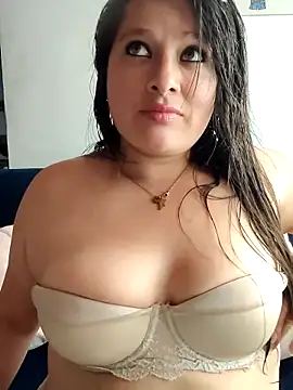 Neve Collins online show from March 2026 03:37:02 PM