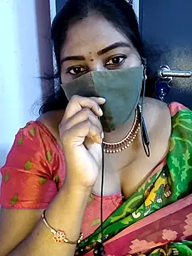 Snapshot of RomeoJuliet345 chatting on July 2026 04:04:02 PM RomeoJuliet345 online show from July 2026 04:04:02 PM