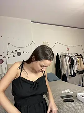 Snapshot of MiraMiss chatting on January 2025 04:58:02 AM MiraMiss online show from January 2025 04:58:02 AM