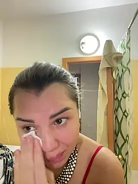 Snapshot of MiraMiss chatting on February 2025 04:14:02 AM MiraMiss online show from February 2025 04:14:02 AM