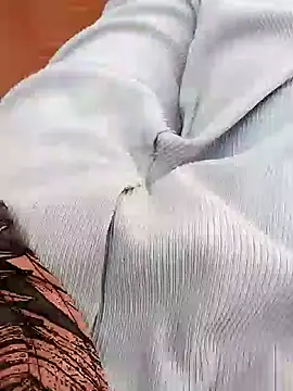 PracticalGum40 online show from January 2025 09:35:01 AM