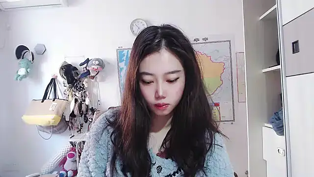 Cherie-xinxin01 online show from December 2024 05:26:01 AM