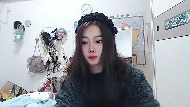 Cherie-xinxin01 online show from December 2024 12:19:01 AM