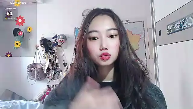 Cherie-xinxin01 online show from December 2024 05:15:01 AM